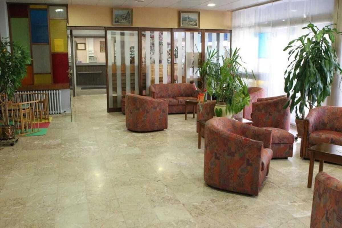 Les Portes Du Cantal Massiac Bagian luar foto